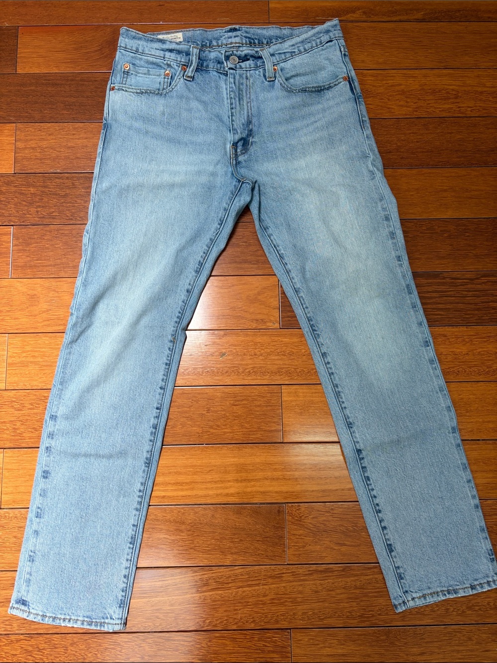 Levi's Light Blue Straight Jeans - Classic Denim